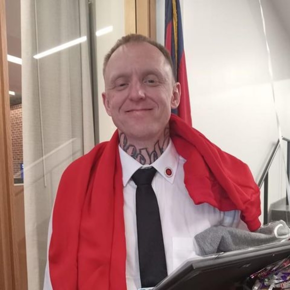 Meet your Posher, Mike - Picture 1 of 1